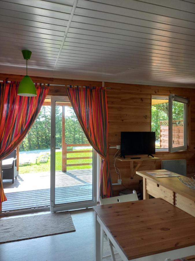 Chalet 2 Pers. + Bebe Montolieu エクステリア 写真