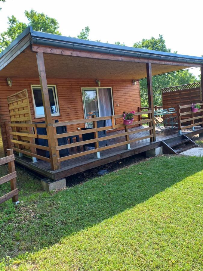 Chalet 2 Pers. + Bebe Montolieu エクステリア 写真