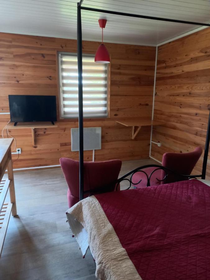 Chalet 2 Pers. + Bebe Montolieu エクステリア 写真